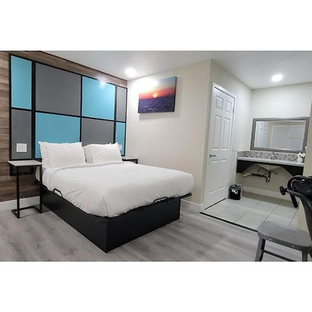 Hotel Avenida Victorville I 15 외부 사진