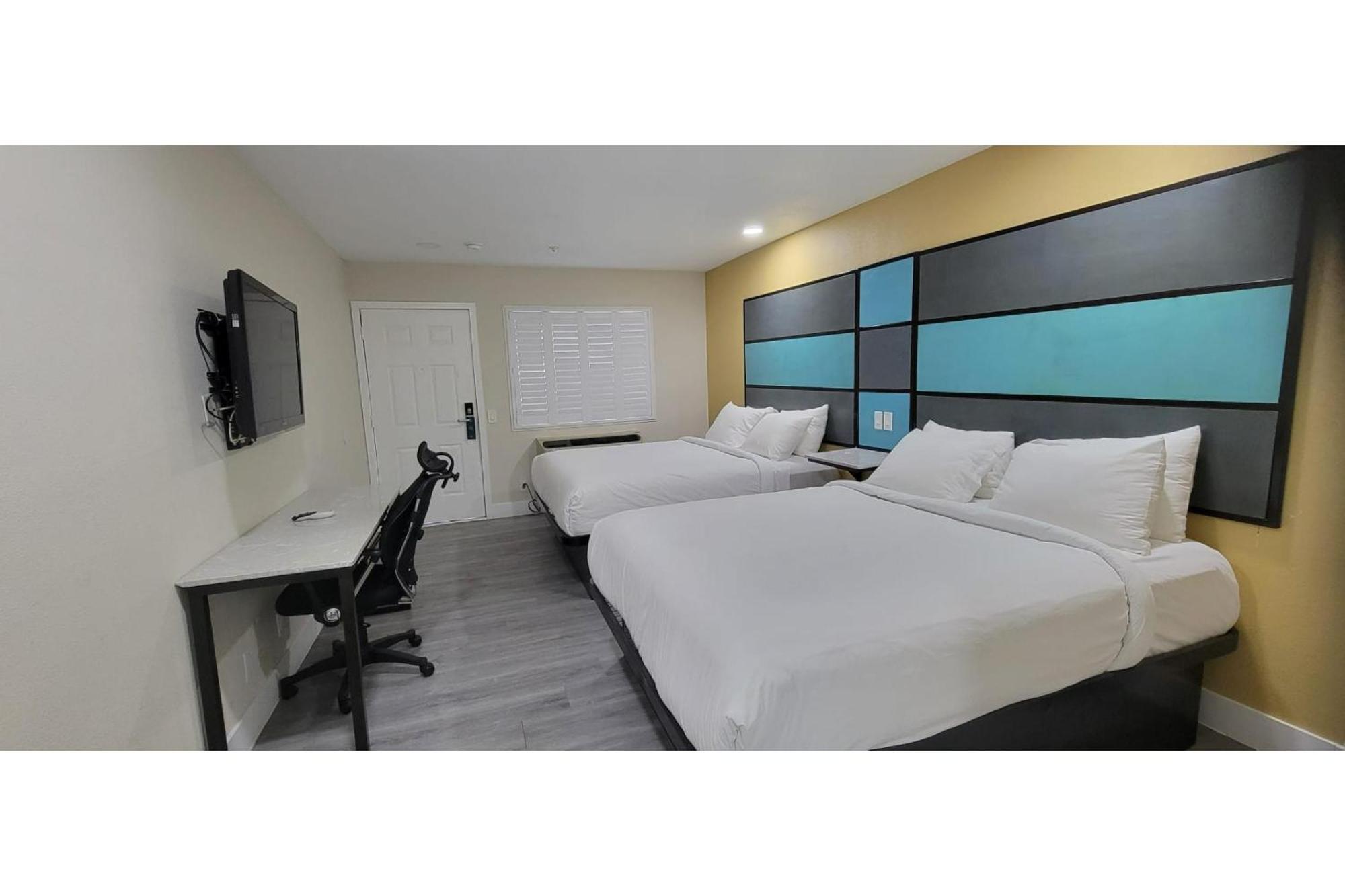 Hotel Avenida Victorville I 15 외부 사진