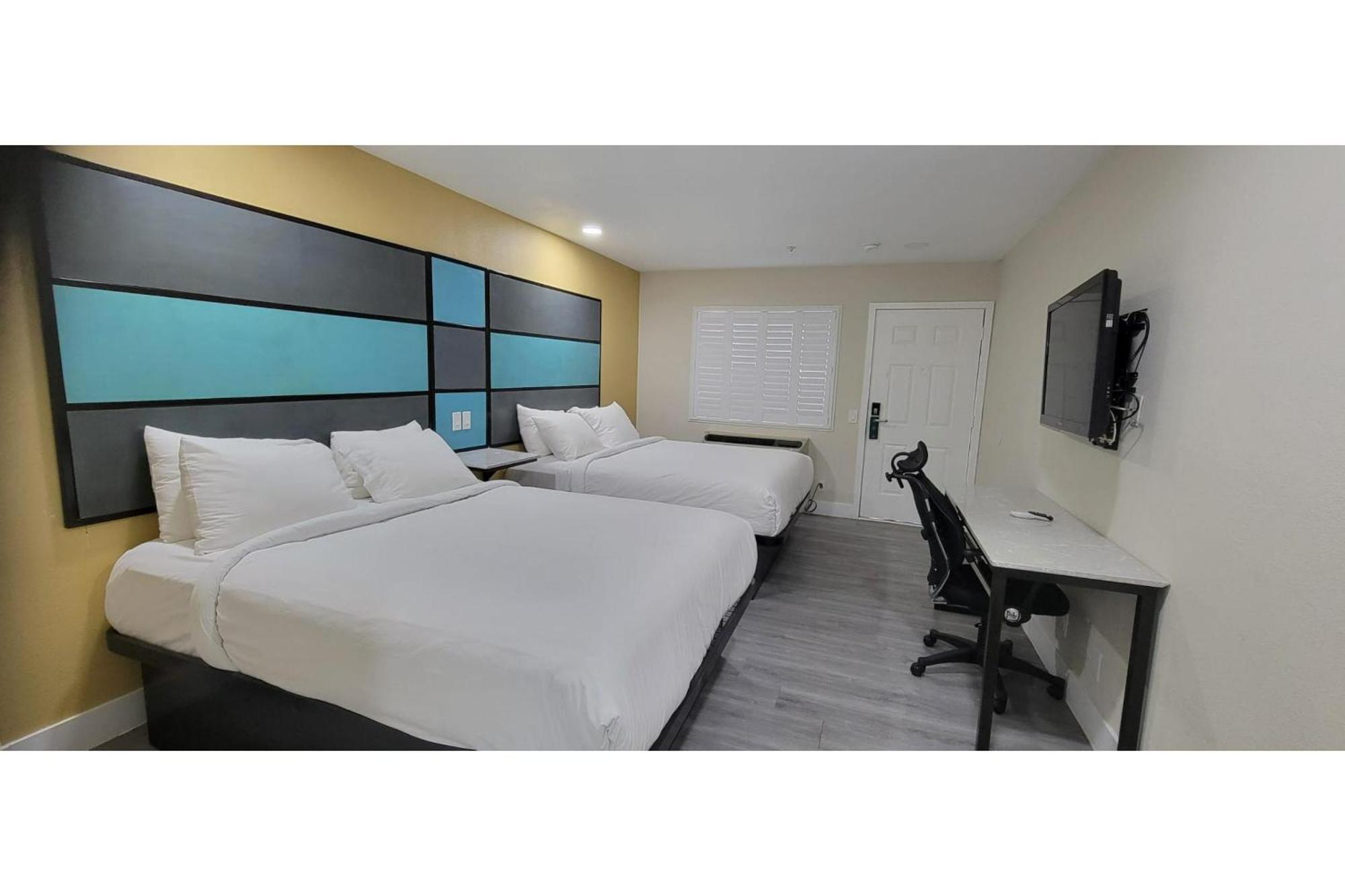 Hotel Avenida Victorville I 15 외부 사진