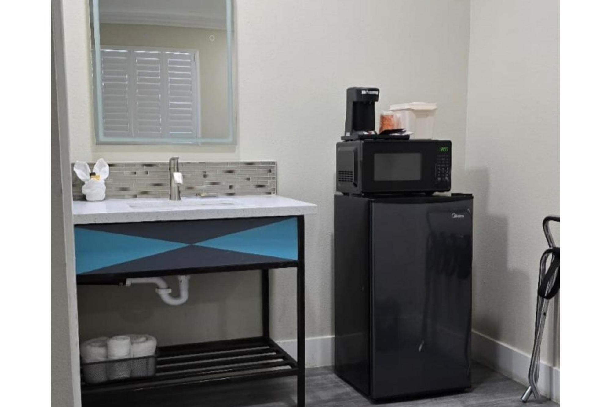 Hotel Avenida Victorville I 15 외부 사진