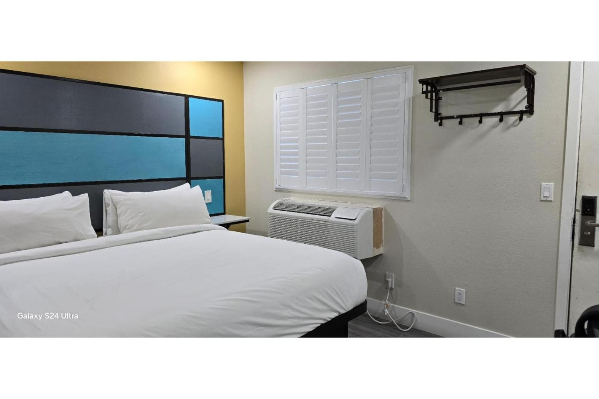 Hotel Avenida Victorville I 15 외부 사진